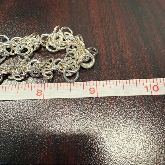 Avon multi circle frontal   Chainmail Necklace silvertone NIB vintage 2006 - Picture 3 of 7